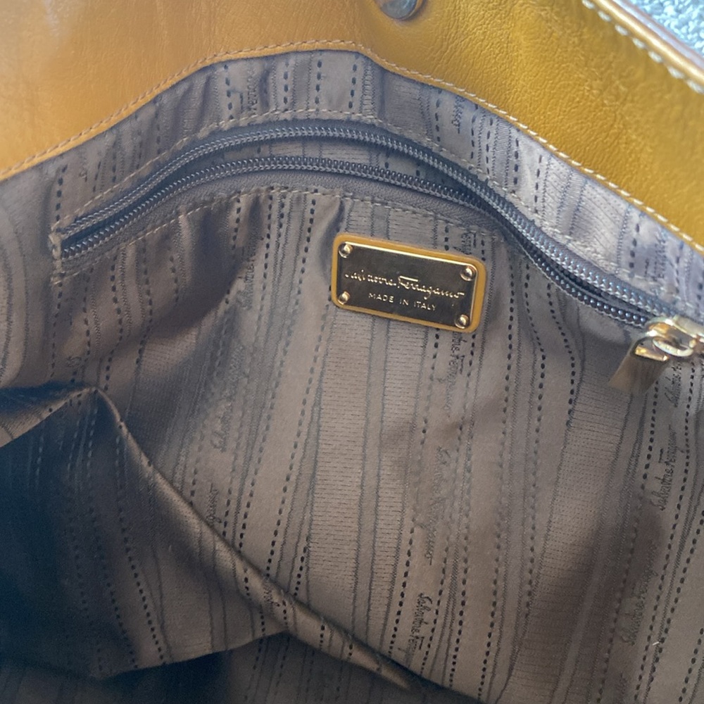 Salvatore Ferragamo shoulder bag - Picture 9 of 13